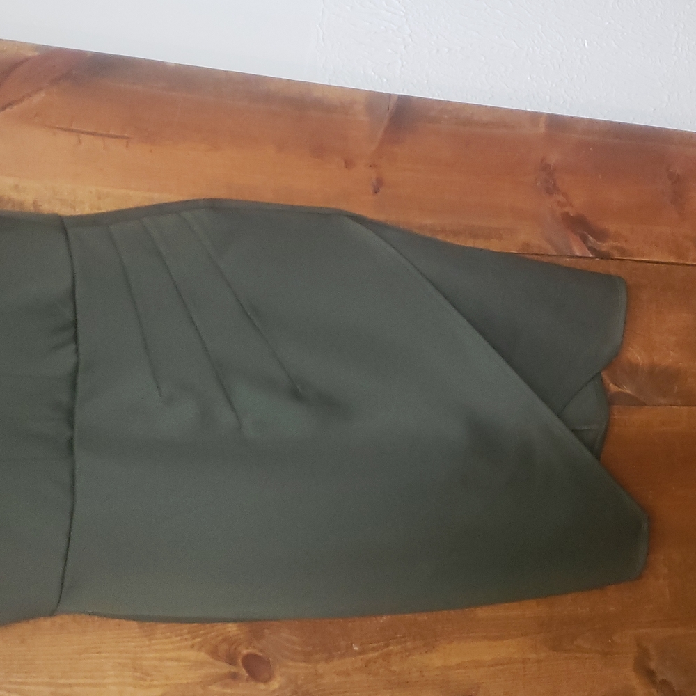 Dress - Picture 3 of 7